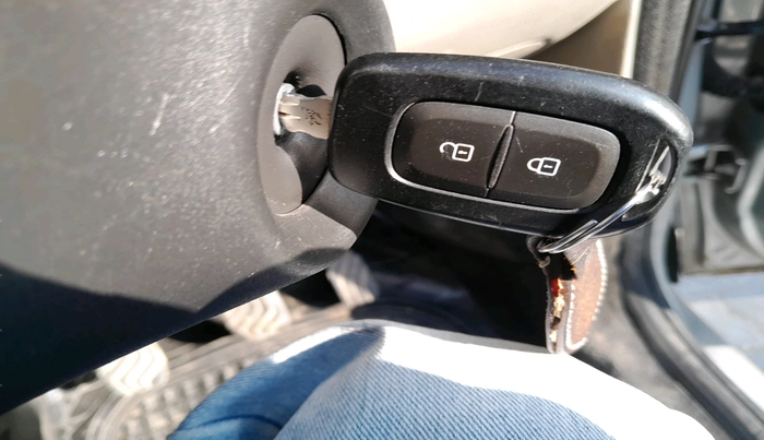 2019 Renault TRIBER RXT, Petrol, Manual, 46,904 km, interior