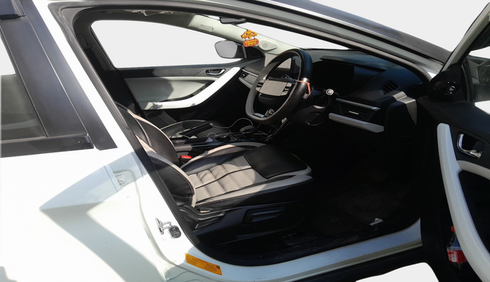 2024 Tata NEXON CREATIVE PLUS S 1.2 REVOTRON 6 AMT, Petrol, Automatic, 35,654 km, interior