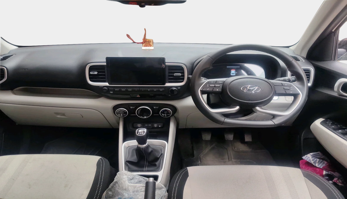 2025 Hyundai VENUE SX 1.2 PETROL, Petrol, Manual, 2,835 km, interior