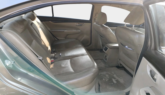 2017 Maruti Ciaz ALPHA DIESEL 1.3, Diesel, Manual, 1,07,130 km, interior