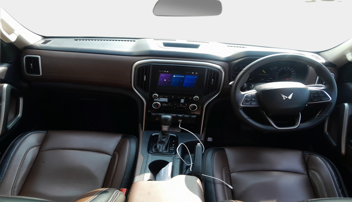 2023 Mahindra SCORPIO-N Z6 DIESEL AT 2WD 7 STR, Diesel, Automatic, 72,914 km, interior