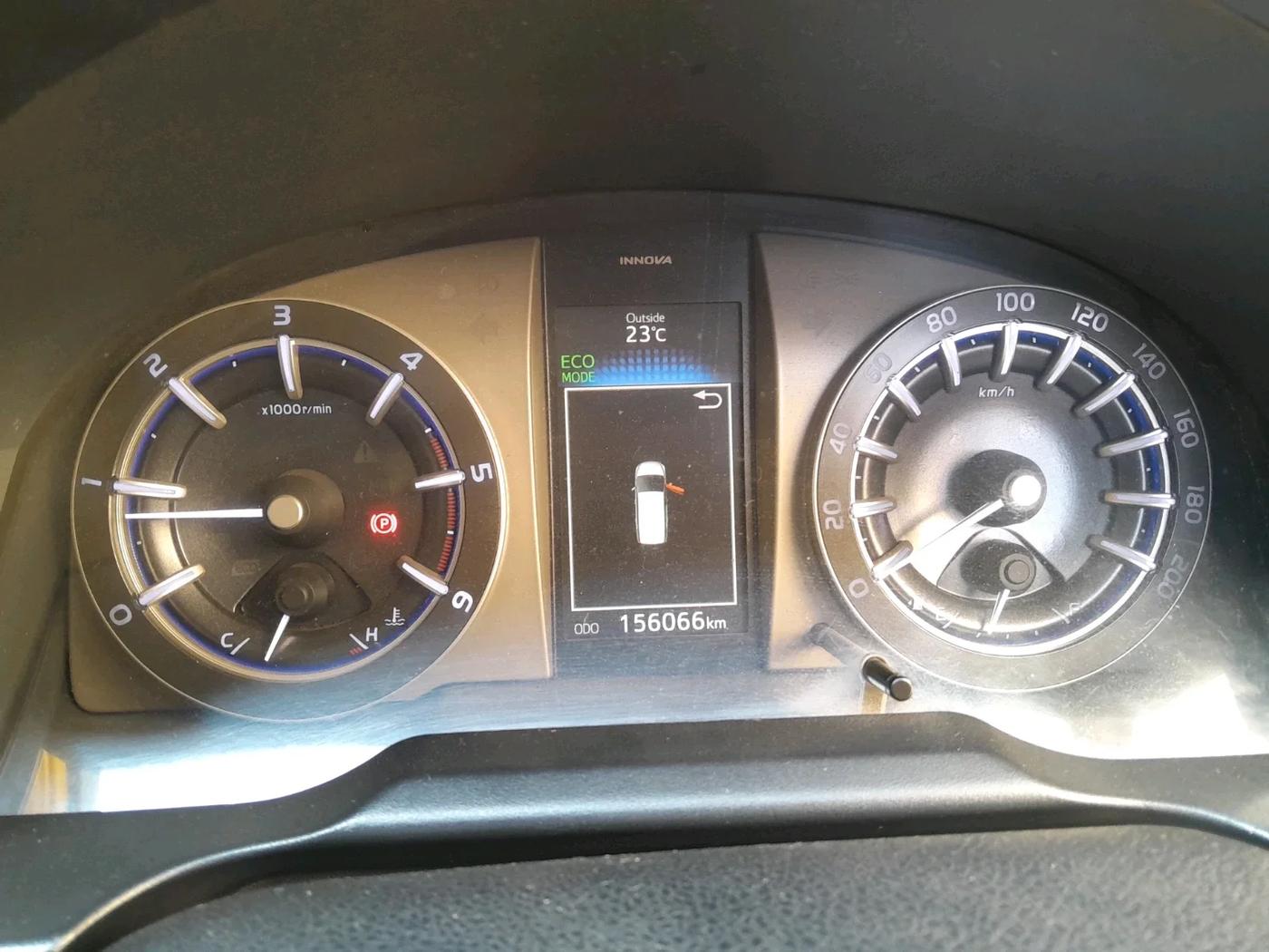2016 Toyota Innova Crysta 2.4 VX 7 STR, Diesel, Manual, 1,56,066 km, interior