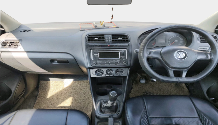 2017 Volkswagen Ameo TRENDLINE 1.5L, Diesel, Manual, 1,61,401 km, interior