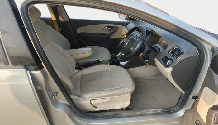 2014 Volkswagen Vento HIGHLINE DIESEL 1.5, Diesel, Manual, 75,099 km, interior