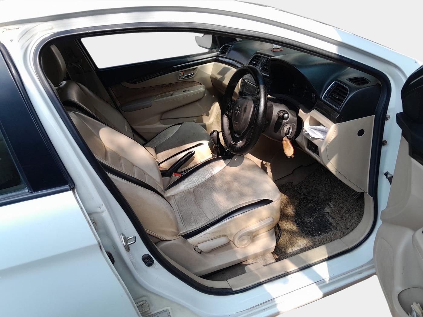 2017 Maruti Ciaz VDI+ SHVS, Diesel, Manual, 84,675 km, interior