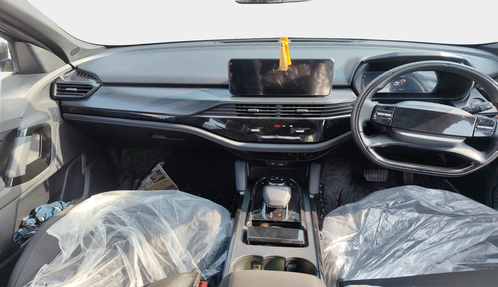 2024 Tata Harrier PURE PLUS S DARK EDITION AT, Diesel, Automatic, 17,715 km, interior