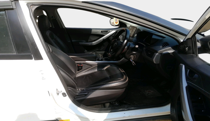 2023 Tata NEXON XM DIESEL, Diesel, Manual, 29,721 km, interior