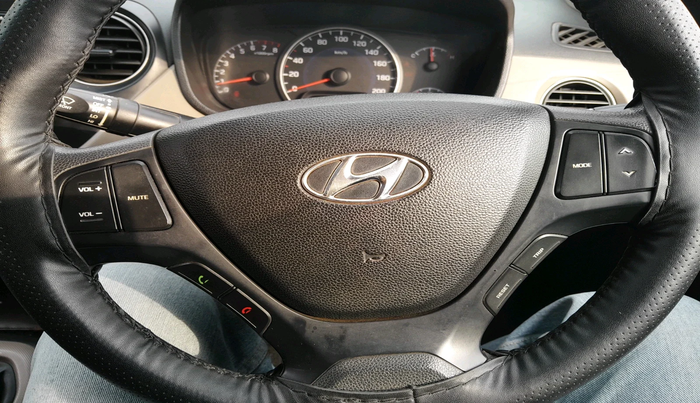 2015 Hyundai Grand i10 SPORTZ 1.2 KAPPA VTVT, Petrol, Manual, 80,054 km, interior