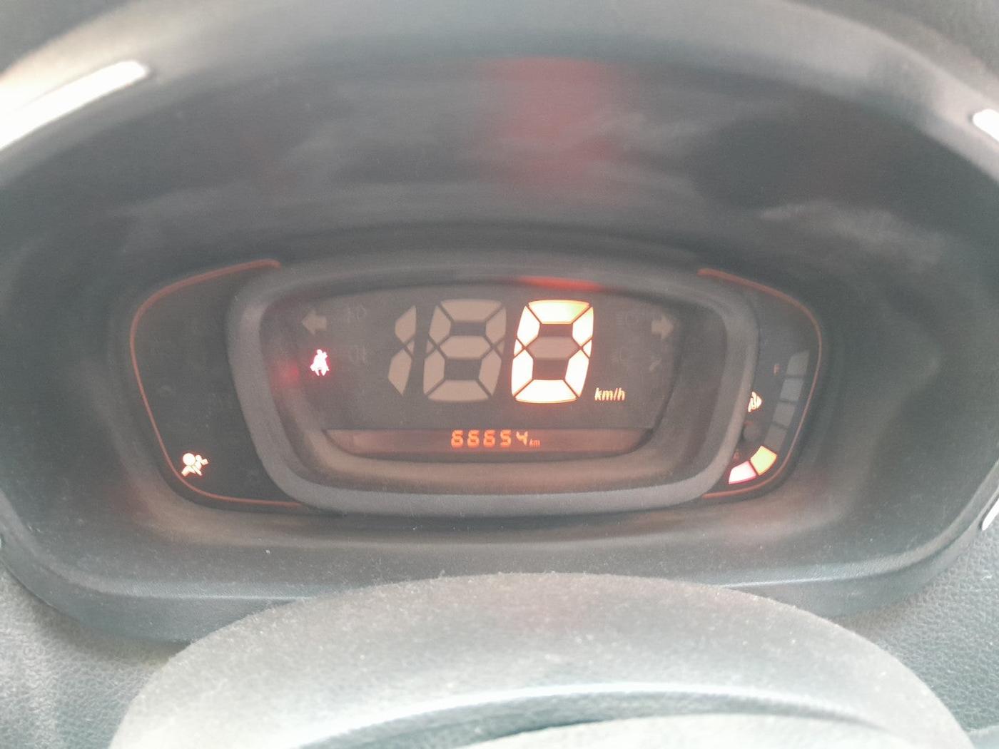 2019 Renault Kwid RXL 1.0, Petrol, Manual, 66,654 km, interior
