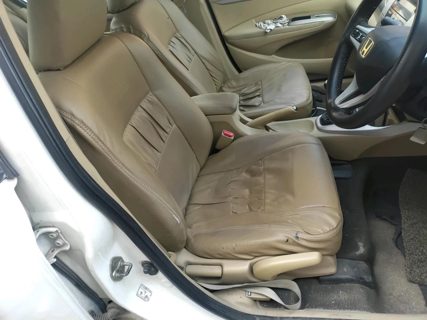 2011 Honda City 1.5L I-VTEC V MT, Petrol, Manual, 1,17,767 km, interior