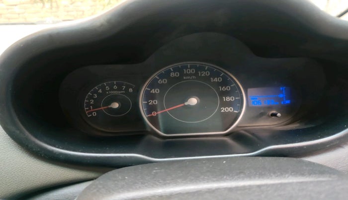 2012 Hyundai i10 MAGNA 1.2, Petrol, Manual, 1,06,133 km, interior