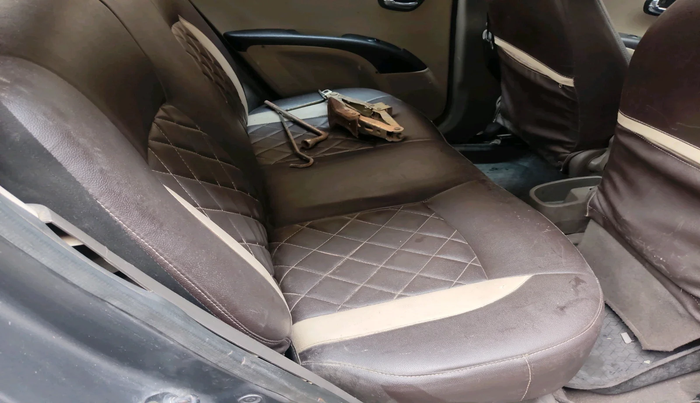 2012 Hyundai i10 MAGNA 1.2, Petrol, Manual, 1,06,133 km, interior