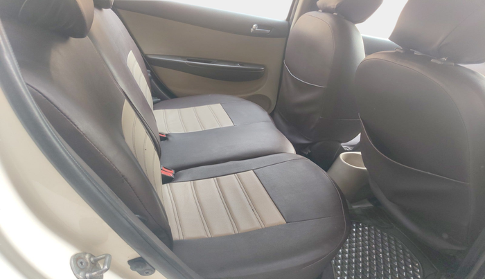 2011 Hyundai i20 SPORTZ 1.2, Petrol, Manual, 59,680 km, interior