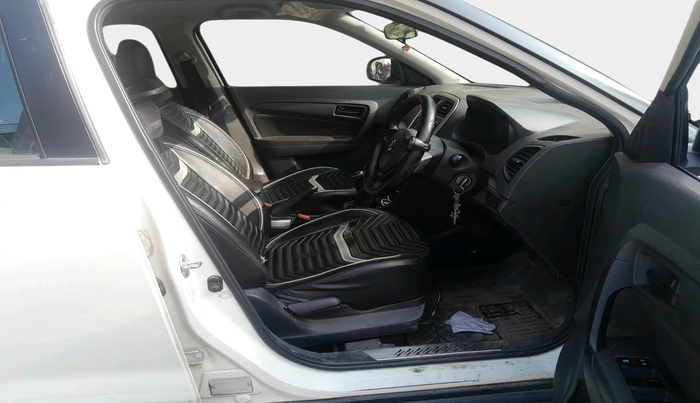 2017 Maruti Vitara Brezza VDI (O), Diesel, Manual, 78,940 km, interior