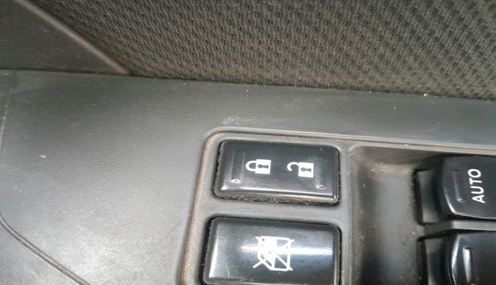 2017 Maruti Vitara Brezza VDI (O), Diesel, Manual, 78,940 km, interior