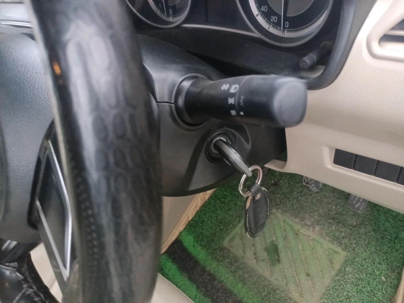 2019 Maruti Dzire VXI, Petrol, Manual, 94,304 km, interior