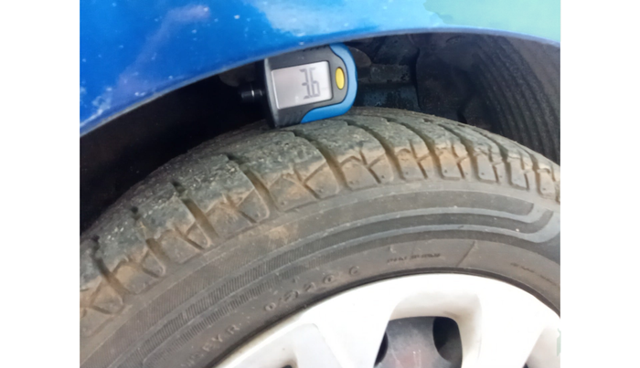 2014 Hyundai Eon MAGNA +, Petrol, Manual, 87,976 km, tyre