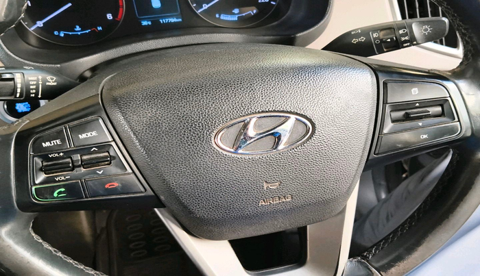 2015 Hyundai Creta SX (O) 1.6 DIESEL, Diesel, Manual, 1,17,794 km, interior