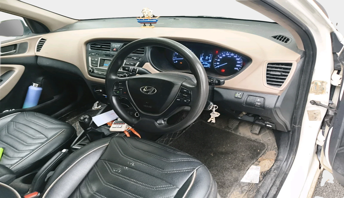 2017 Hyundai Elite i20 SPORTZ 1.2, Petrol, Manual, 1,63,047 km, interior