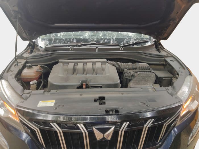 2021 Mahindra XUV700 AX 7 LUXURY P AT 7 STR, Petrol, Automatic, 74,964 km, exterior