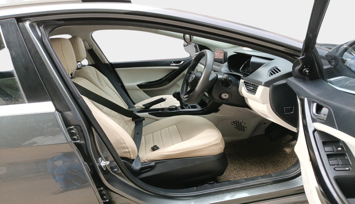 2021 Tata NEXON XZ PETROL, Petrol, Manual, 31,666 km, interior