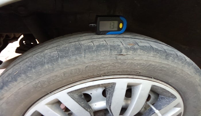 2013 Maruti Wagon R 1.0 VXI, Petrol, Manual, 1,09,063 km, tyre