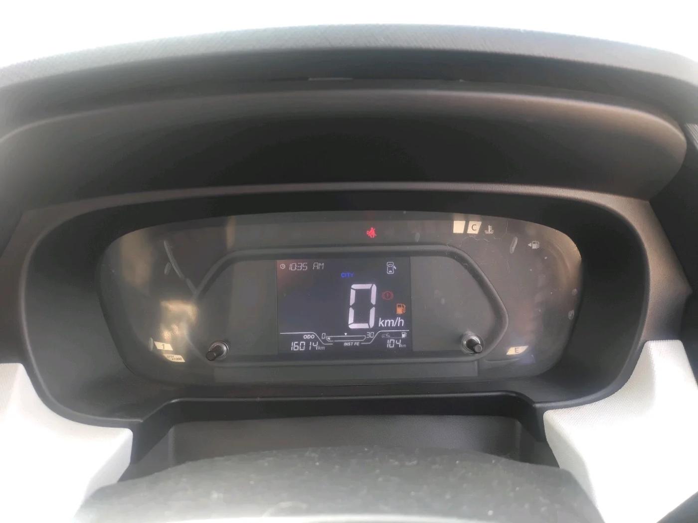 2023 Tata PUNCH PURE MT, Petrol, Manual, 16,014 km, interior