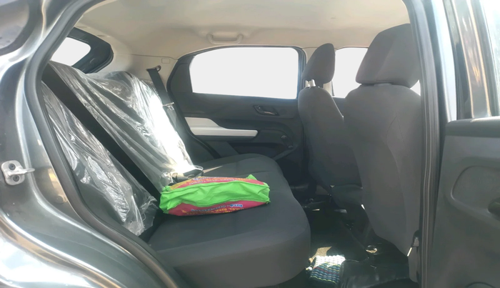 2023 Tata PUNCH PURE MT, Petrol, Manual, 16,014 km, interior