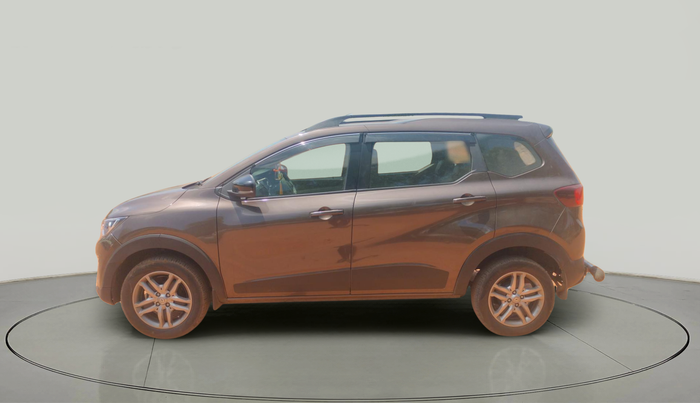 2021 Renault TRIBER RXZ, Petrol, Manual, 18,551 km, exterior