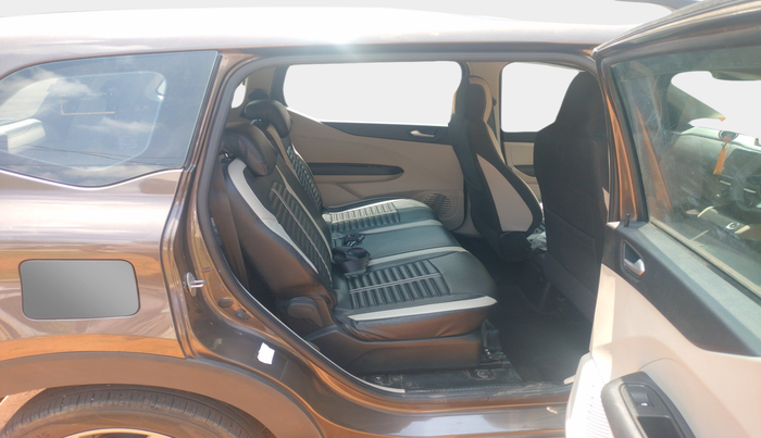 2021 Renault TRIBER RXZ, Petrol, Manual, 18,551 km, interior