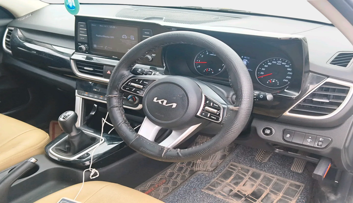 2022 KIA SELTOS HTK PLUS 1.5 IMT, Petrol, Manual, 48,559 km, interior