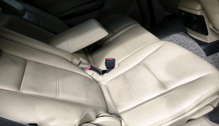 2017 Ford Endeavour TITANIUM 3.2 4X4 AT, Diesel, Automatic, 2,23,455 km, interior