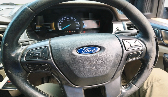 2017 Ford Endeavour TITANIUM 3.2 4X4 AT, Diesel, Automatic, 2,23,455 km, interior