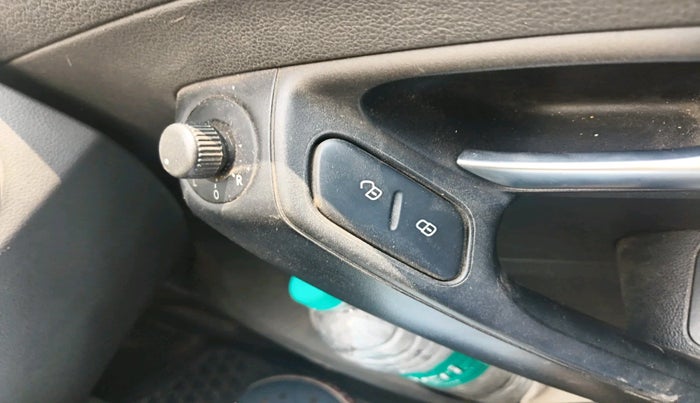 2018 Volkswagen Vento COMFORTLINE DIESEL 1.5, Diesel, Manual, 1,30,041 km, interior