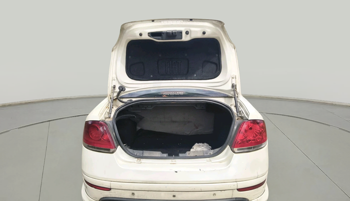 2015 Fiat Linea DYNAMIC 1.3 L ADVANCED MULTIJET, Diesel, Manual, 1,95,901 km, exterior