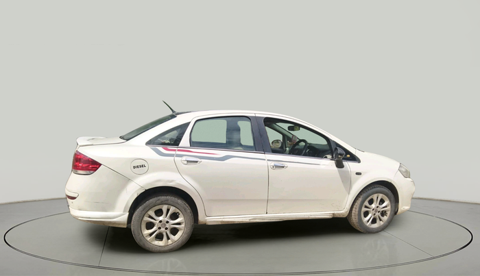 2015 Fiat Linea DYNAMIC 1.3 L ADVANCED MULTIJET, Diesel, Manual, 1,95,901 km, exterior