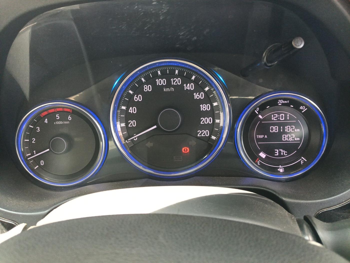 2016 Honda City 1.5L I-DTEC V, Diesel, Manual, 82,000 km, interior