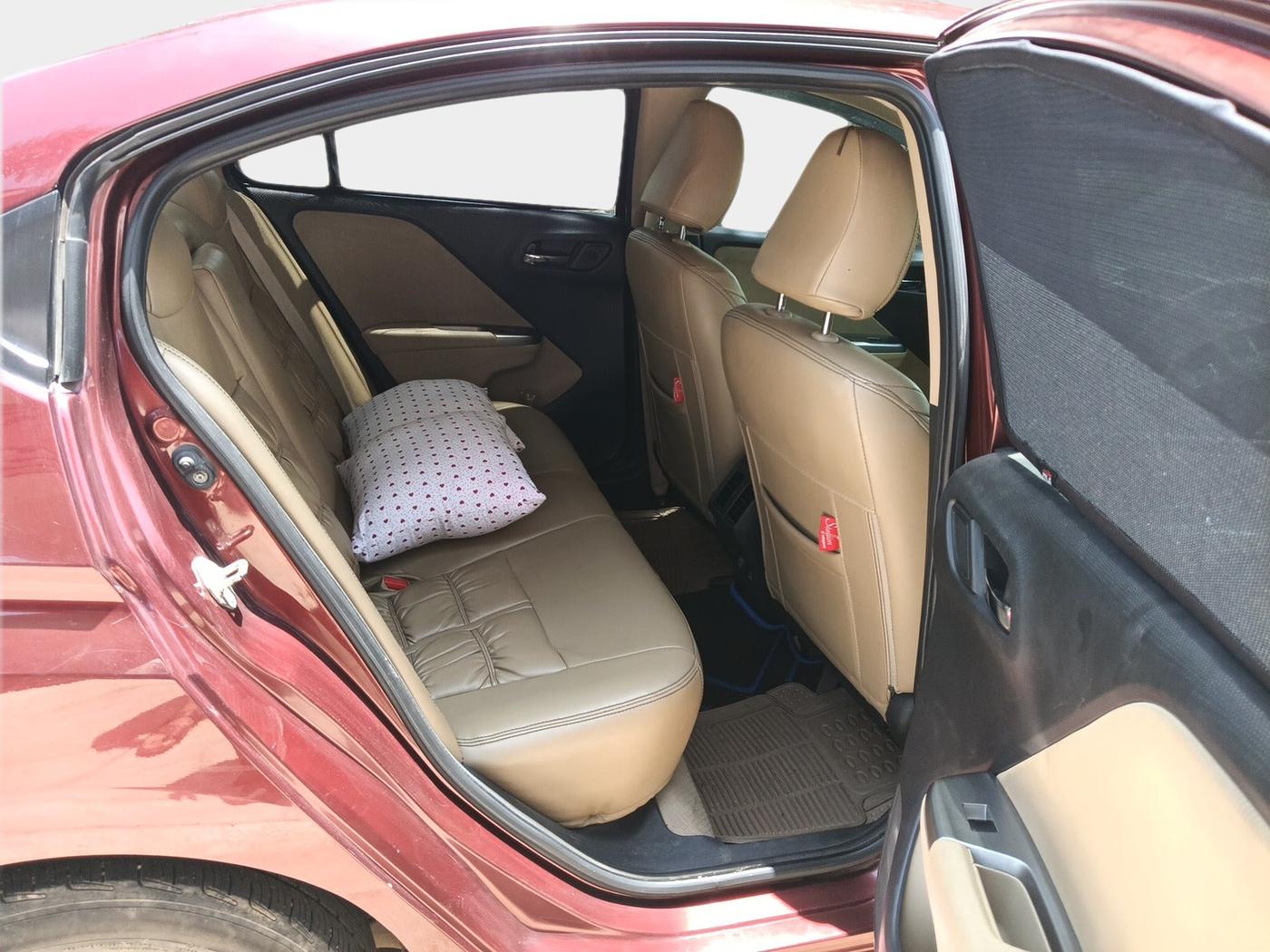 2016 Honda City 1.5L I-DTEC V, Diesel, Manual, 82,000 km, interior