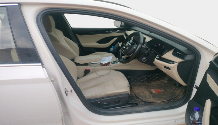 2021 Skoda Octavia STYLE 2.0, Petrol, Automatic, 1,19,568 km, interior