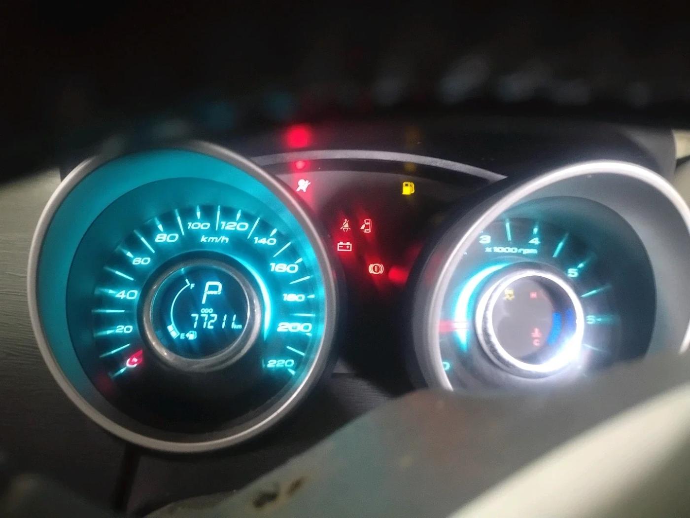 2018 Mahindra XUV500 W10 AT, Diesel, Automatic, 77,211 km, interior