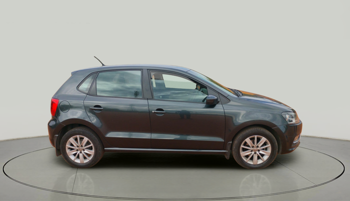 2016 Volkswagen Polo HIGHLINE1.2L, Petrol, Manual, 1,36,953 km, exterior