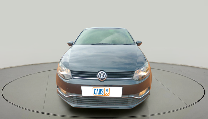 2016 Volkswagen Polo HIGHLINE1.2L, Petrol, Manual, 1,36,953 km, exterior