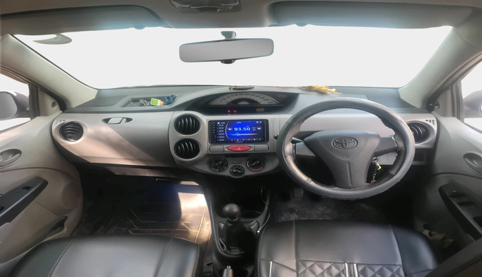 2011 Toyota Etios Liva G, Petrol, Manual, 62,759 km, interior