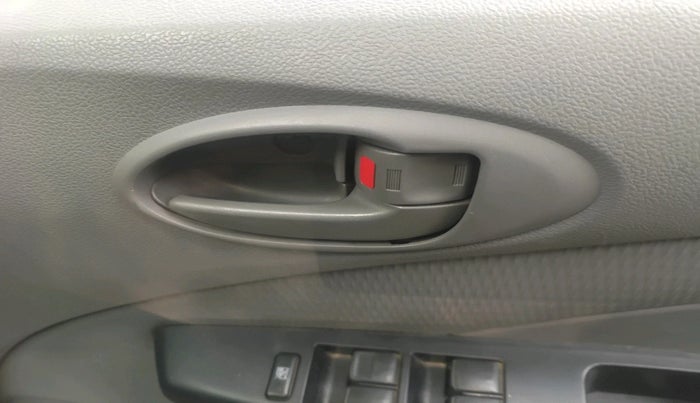 2011 Toyota Etios Liva G, Petrol, Manual, 62,759 km, interior