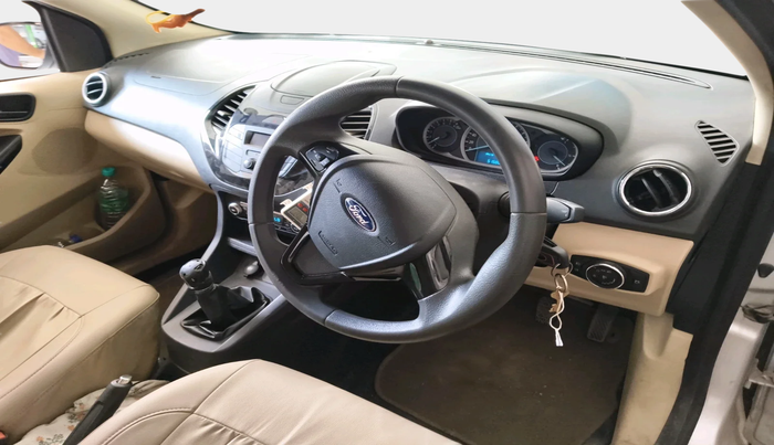 2016 Ford Figo Aspire TITANIUM 1.2 PETROL, Petrol, Manual, 51,580 km, interior