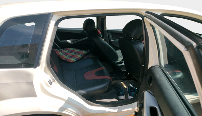 2011 Ford Figo TITANIUM 1.4 DIESEL, Diesel, Manual, 1,52,362 km, interior