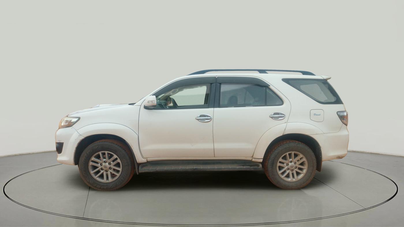 2012 Toyota Fortuner 3.0 4X2 AT, Diesel, Automatic, 1,67,560 km, exterior