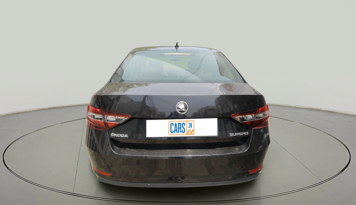 2016 Skoda Superb L&K 1.8 TSI AT, Petrol, Automatic, 1,03,188 km, exterior