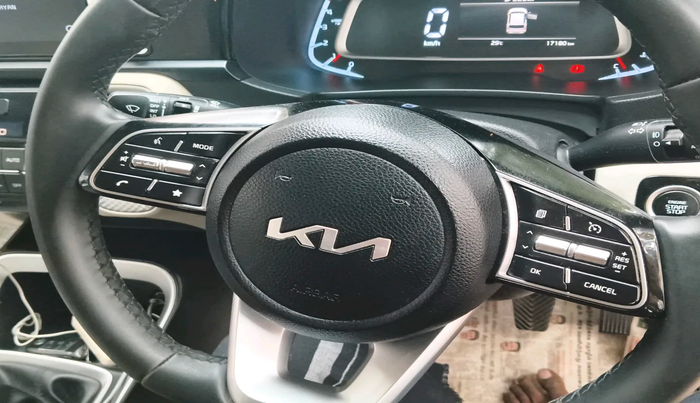 2023 KIA SONET HTX 1.5 DIESEL MT, Diesel, Manual, 17,180 km, interior