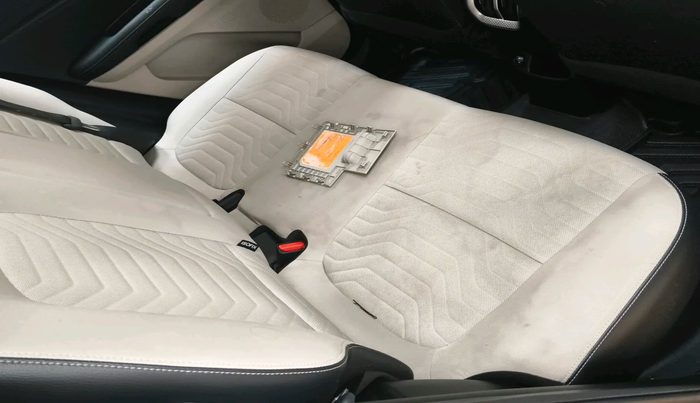 2023 KIA SONET HTX 1.5 DIESEL MT, Diesel, Manual, 17,180 km, interior